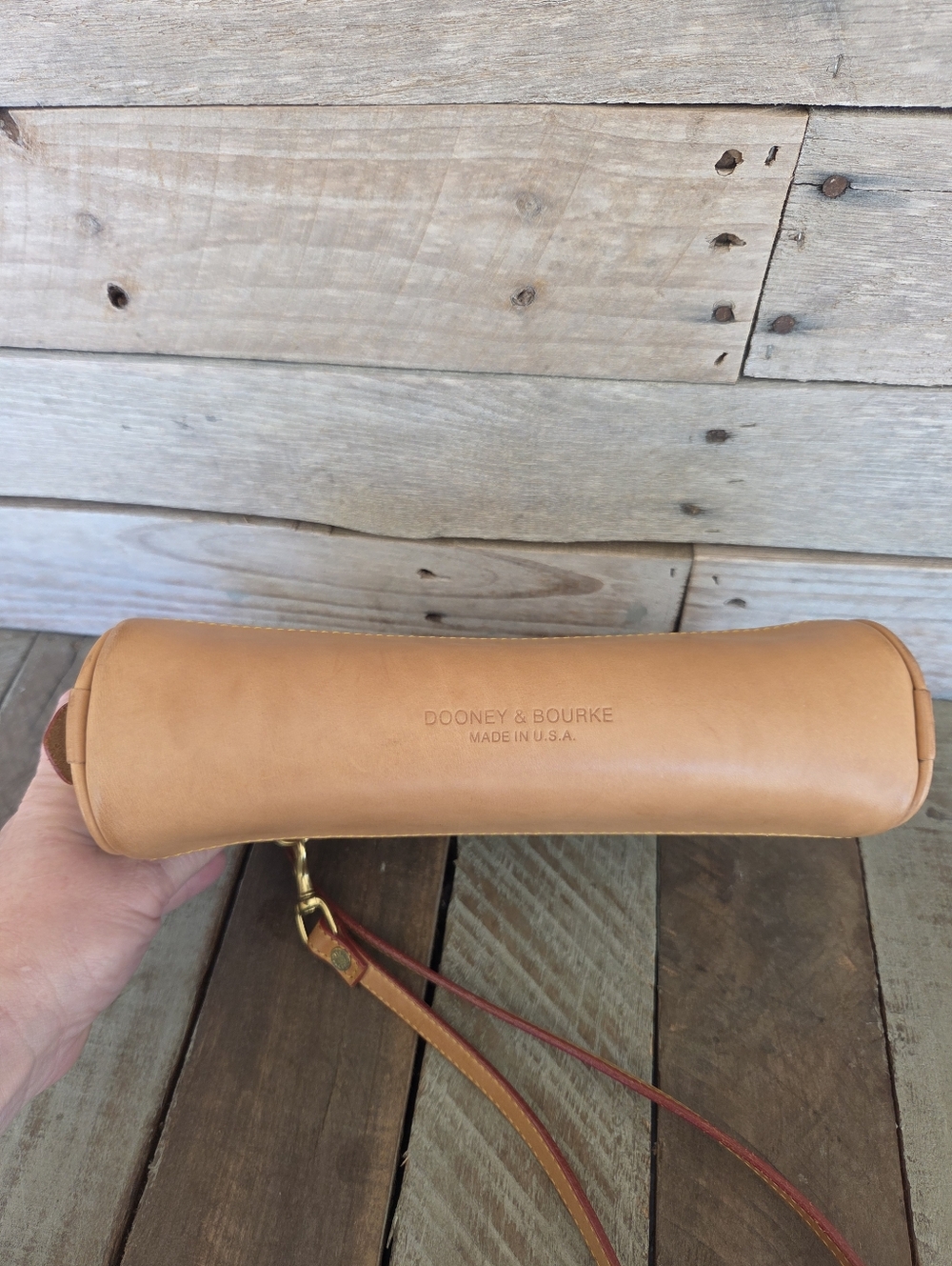 Dooney & Bourke Crossbody. - Picture 6 of 15